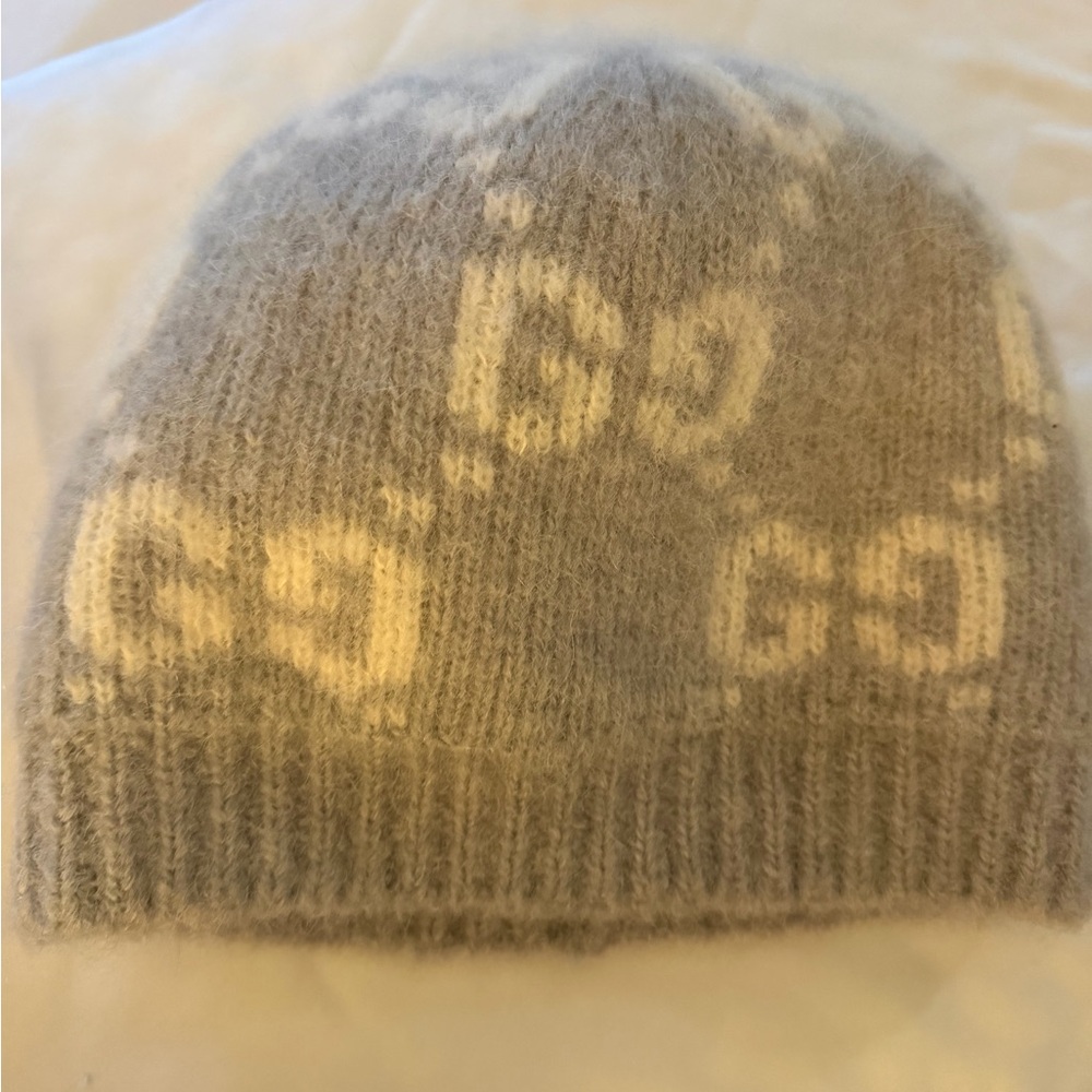 Gucci light gray  and white GG alpaca blend Beanie
